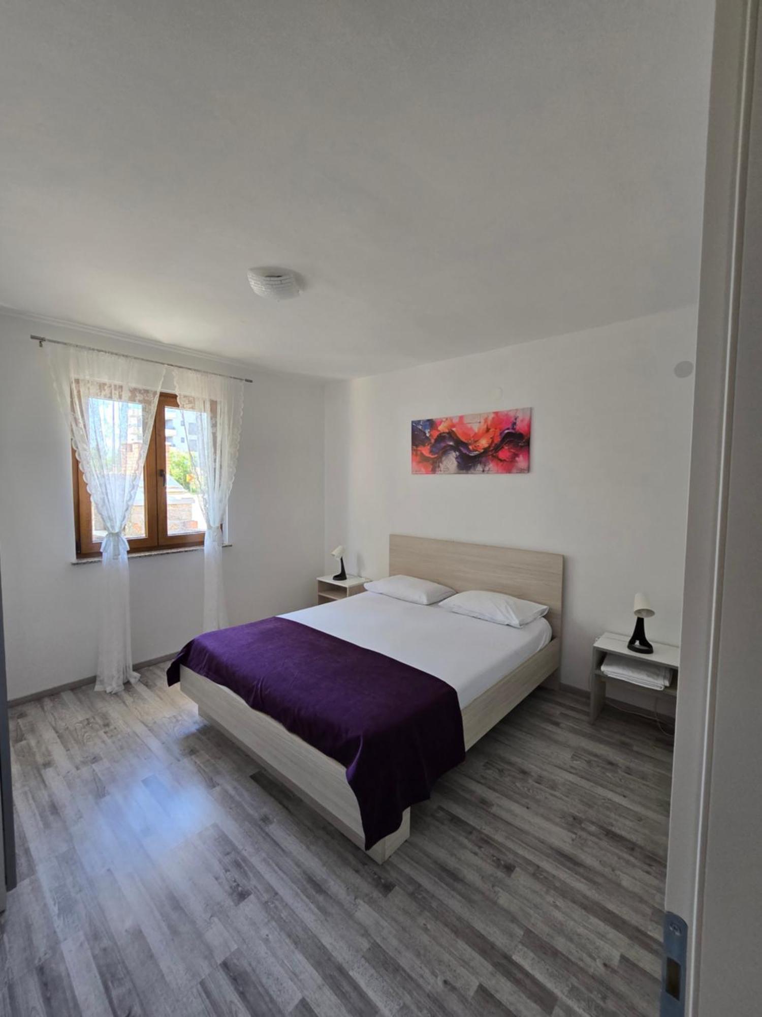Apartment Ante And Dijana Starigrad Exterior photo