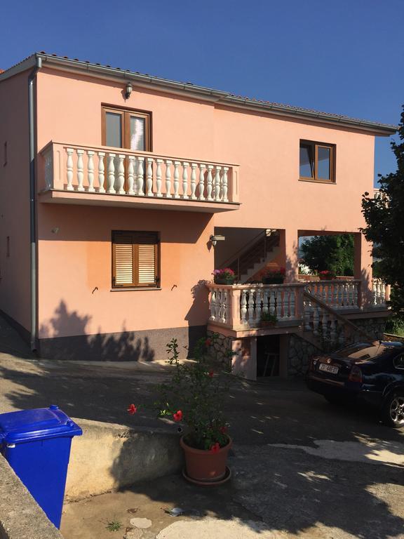 Apartment Ante And Dijana Starigrad Exterior photo