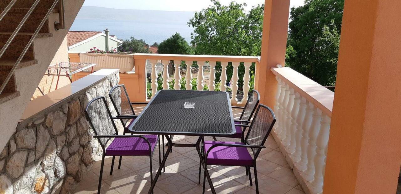 Apartment Ante And Dijana Starigrad Exterior photo